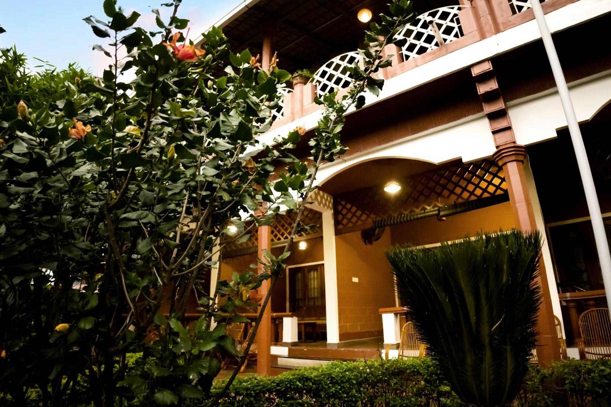 The Nest Inn Resort マジナグディ エクステリア 写真